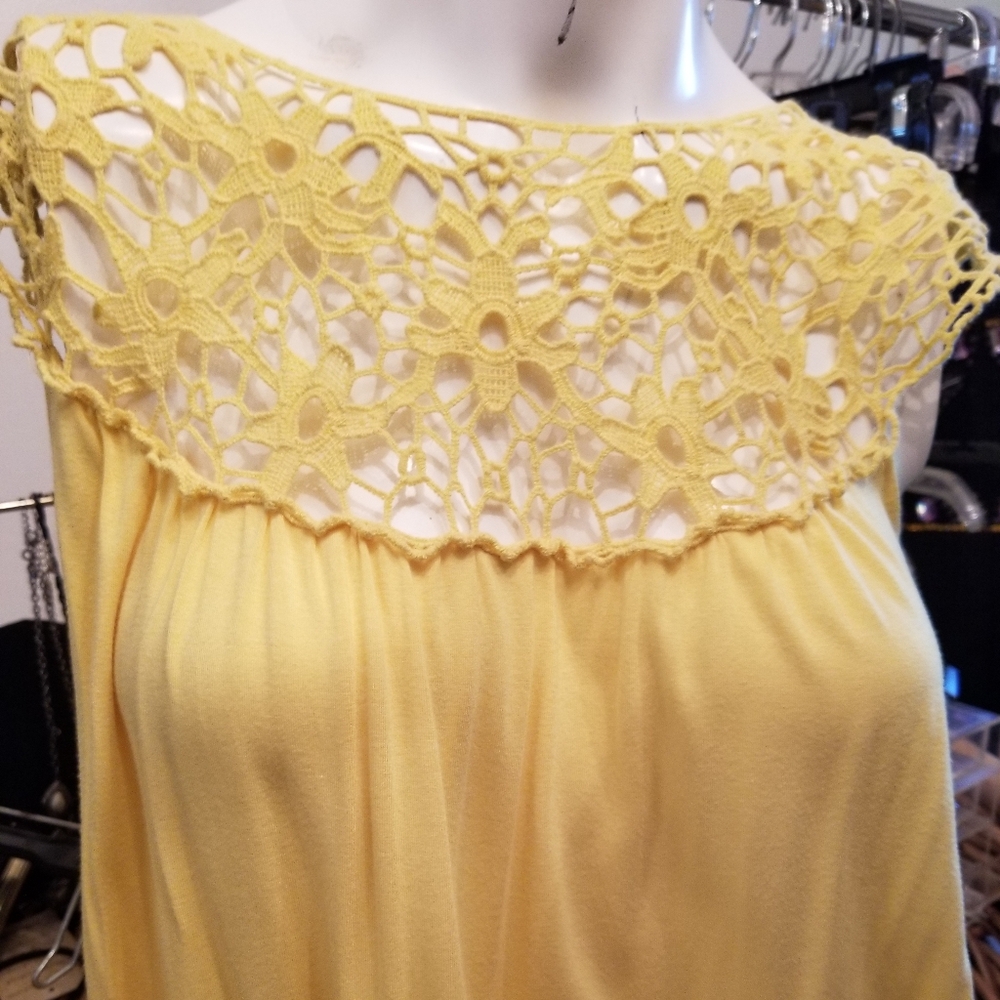 Crocheted jersey top